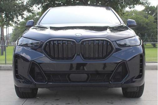 2025 BMW X6 xDrive40i