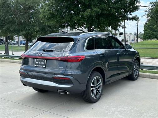 2025 Audi Q5 Premium Plus