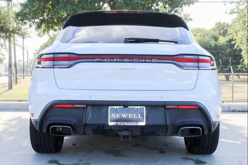 2024 Porsche Macan AWD