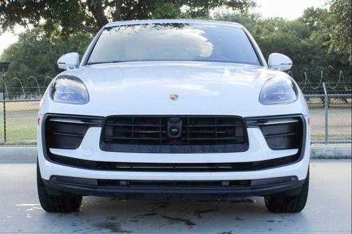 2024 Porsche Macan AWD