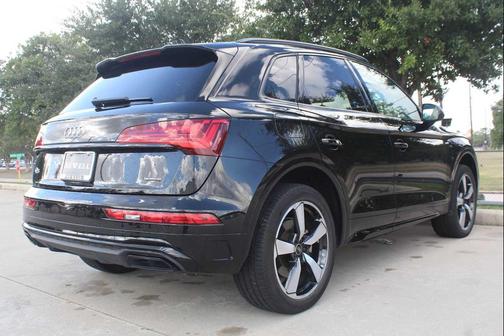 2023 Audi Q5 45 S line Premium Plus