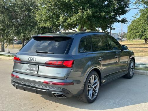 2026 Audi Q7 55 Prestige