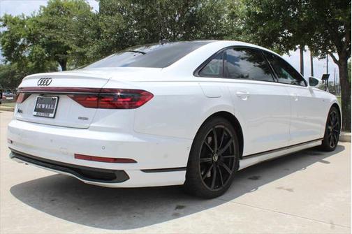 2022 Audi A8 L 55 TFSI quattro Tiptronic