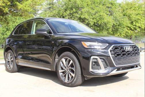 Mythos Black Metallic 2023 Audi Q5 45 S line Premium