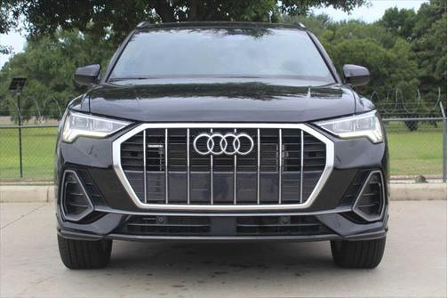 2024 Audi Q3 Premium 45 TFSI S line quattro Tiptronic