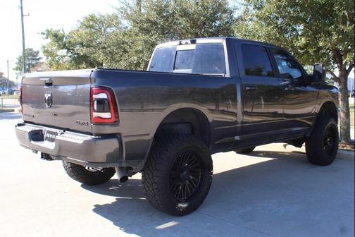 2024 RAM 2500 Laramie Crew Cab 4x4 6'4' Box