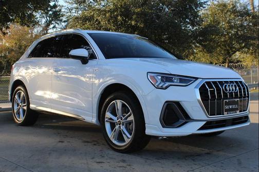 2024 Audi Q3 Premium 45 TFSI S line quattro Tiptronic