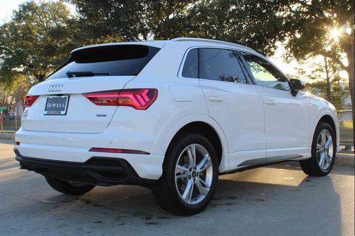 2024 Audi Q3 Premium 45 TFSI S line quattro Tiptronic