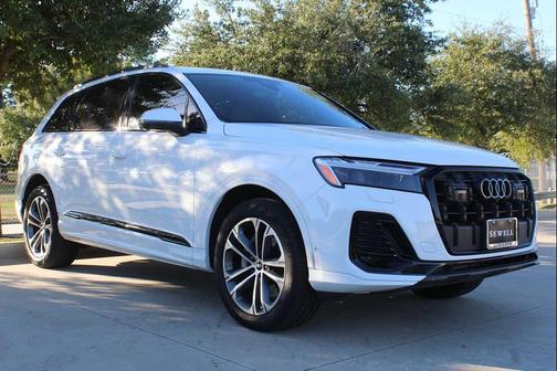 2025 Audi Q7 45 Premium Plus