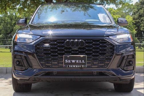 Mythos Black Metallic 2023 Audi Q5 45 S line Premium Plus
