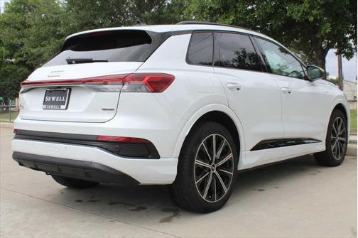 2022 Audi Q4 e-tron 50 Premium Plus