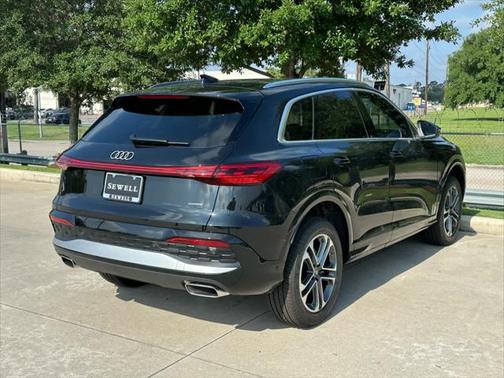 2025 Audi Q5 Premium Plus