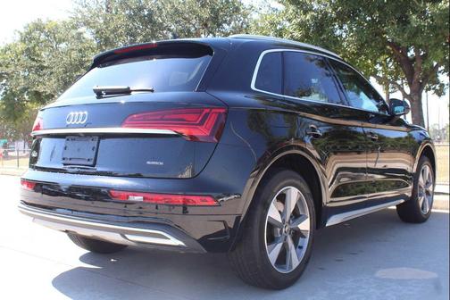 2023 Audi Q5 40 Premium