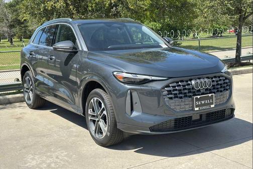 Tambora Gray Metallic 2026 Audi Q5 Premium TFSI quattro S tronic