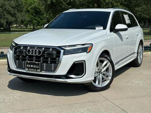 2025 Audi Q7 55 Premium Plus