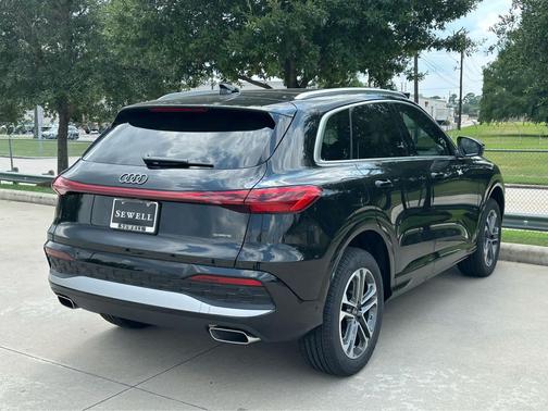 2025 Audi Q5 Premium Plus