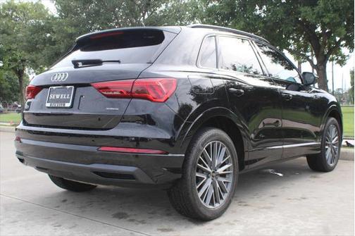 2024 Audi Q3 Premium Plus 40 TFSI quattro Tiptronic