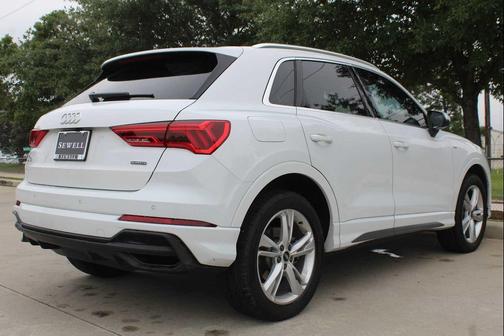 Glacier White Metallic 2023 Audi Q3 Premium 45 TFSI S line quattro Tiptronic