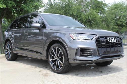 2024 Audi Q7 55 Premium Plus