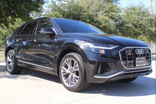 2023 Audi Q8 55 Premium Plus