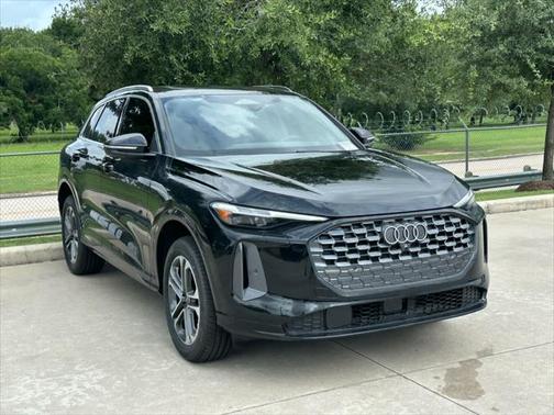 2025 Audi Q5 Premium Plus