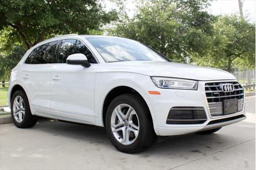 2019 Audi Q5 45 Premium