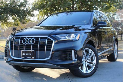 2023 Audi Q7 55 Premium Plus