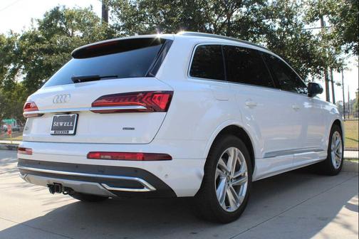 2020 Audi Q7 55 Prestige