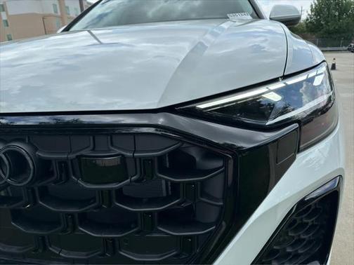 2025 Audi Q8 55 Premium Plus