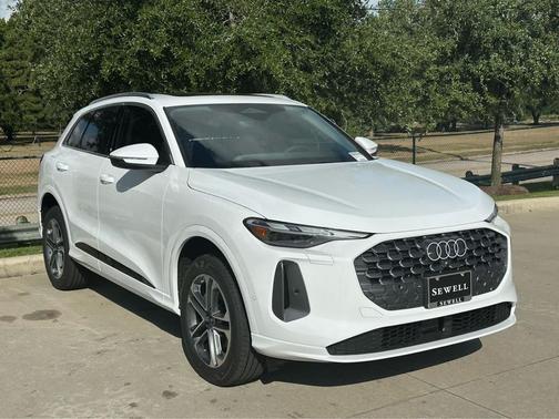 2025 Audi Q5 Premium