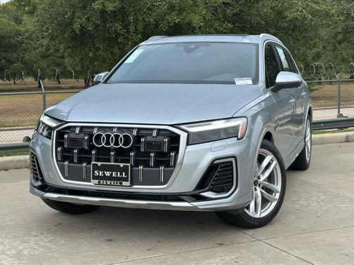 2025 Audi Q7 55 Premium Plus