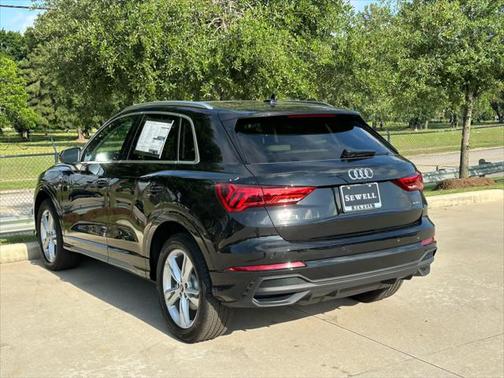2024 Audi Q3 45 S line Premium Plus