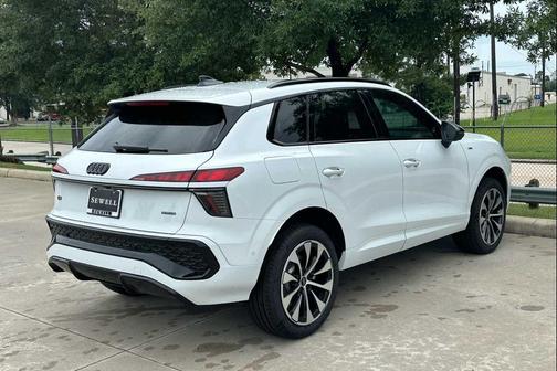 WHITE 2026 Audi Q3 TFSI quattro S tronic