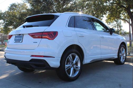 2024 Audi Q3 45 S line Premium Plus