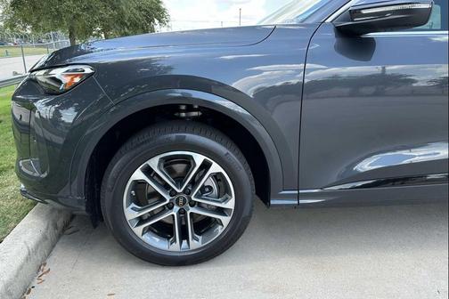 Tambora Gray Metallic 2025 Audi Q5 Premium TFSI quattro S tronic