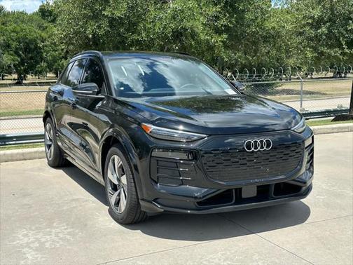 2025 Audi Q6 e-tron Prestige quattro