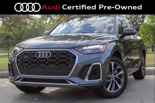 Daytona Gray Pearl Effect 2023 Audi Q5 45 S line Premium