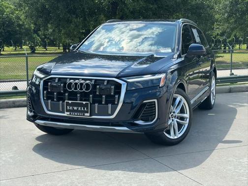 2025 Audi Q7 55 Premium Plus