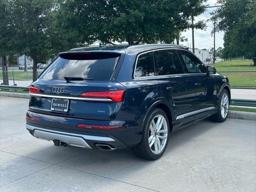 2025 Audi Q7 55 Premium Plus