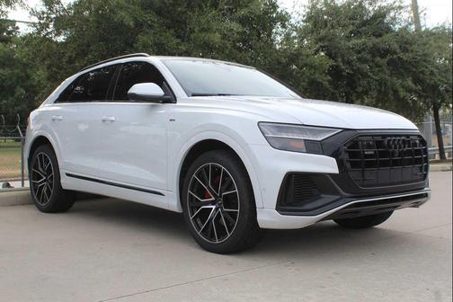 Glacier White Metallic 2022 Audi Q8 55 Premium Plus