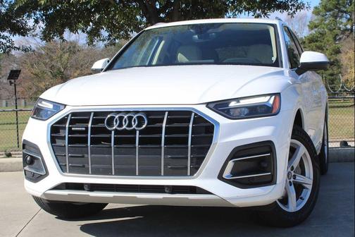 2023 Audi Q5 40 Premium