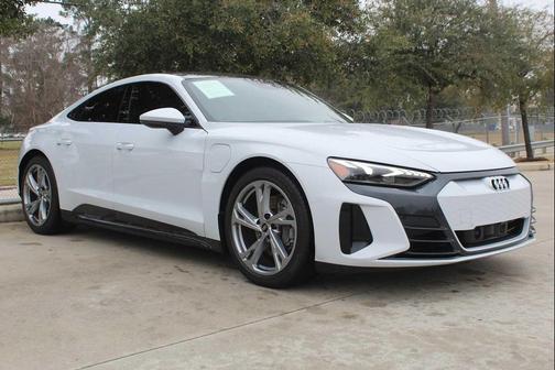 2024 Audi e-tron GT Premium Plus quattro