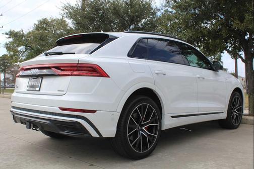 2020 Audi Q8 55 Prestige
