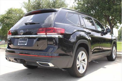 2022 Volkswagen Atlas 3.6L SE w/Technology