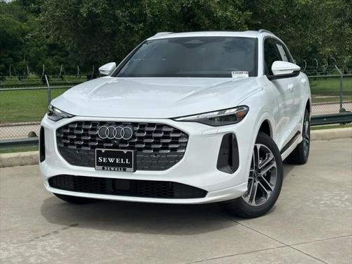 2025 Audi Q5 Premium