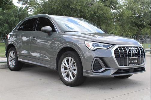 2022 Audi Q3 45 S line Premium Plus