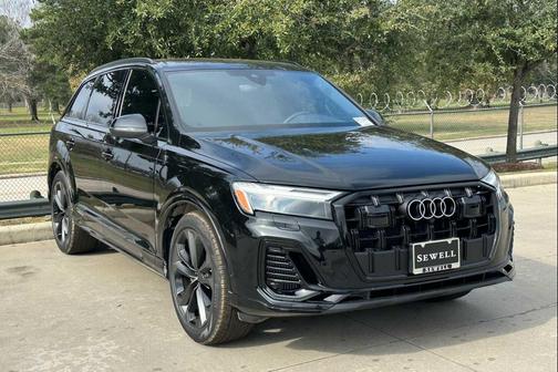 Mythos Black Metallic 2026 Audi Q7 55 Premium Plus