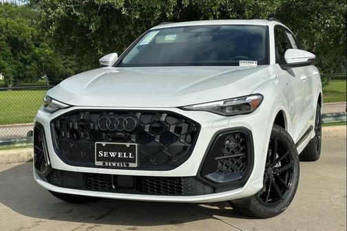 Glacier White Metallic 2026 Audi Q5 Premium Plus TFSI quattro S tronic
