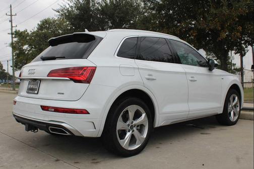 2023 Audi Q5 45 S line Premium Plus