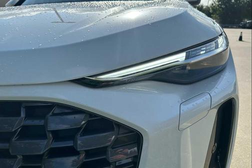 Glacier White Metallic 2025 Audi Q5 Premium Plus TFSI quattro S tronic